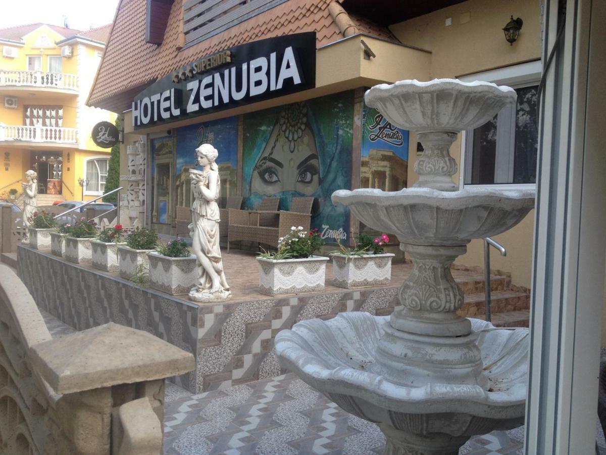 Hotel Zenubia Hajdúszoboszló Dış mekan fotoğraf